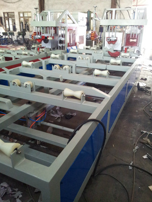 【供應(yīng)三菱PLC編程全自動(dòng)PVC硬管塑料管材擴(kuò)口機(jī)315型】?jī)r(jià)格,廠家,圖片,其他塑料機(jī)械,張家港市金宏機(jī)械制造廠-